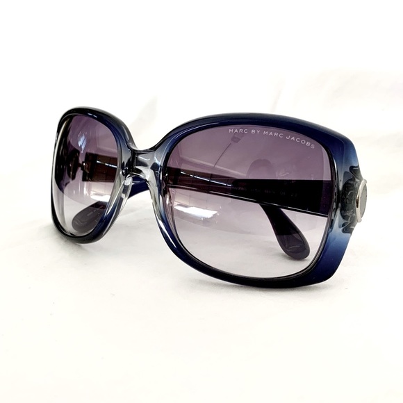 Blue Marc by Marc Jacobs Sunglasses main image 6